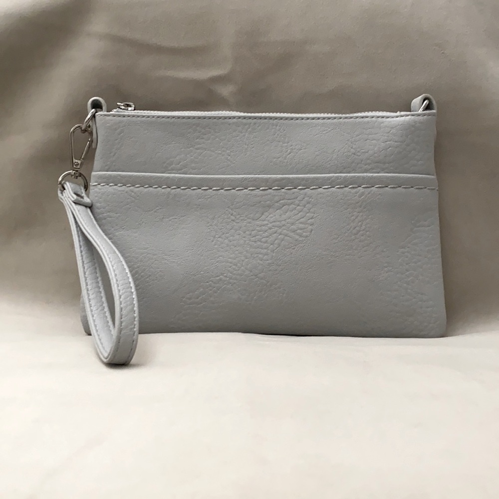 Charming Charlie GreyWht Silver Wristlet Purse NEW